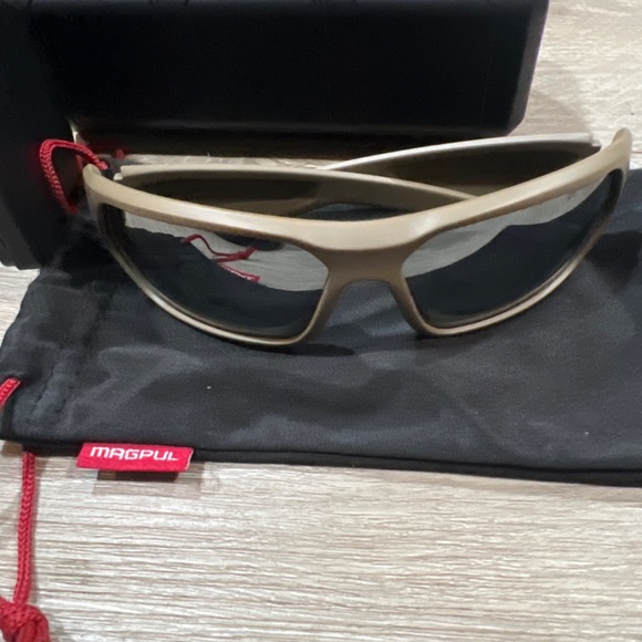 Magpie Radius - Picture 2 of 2